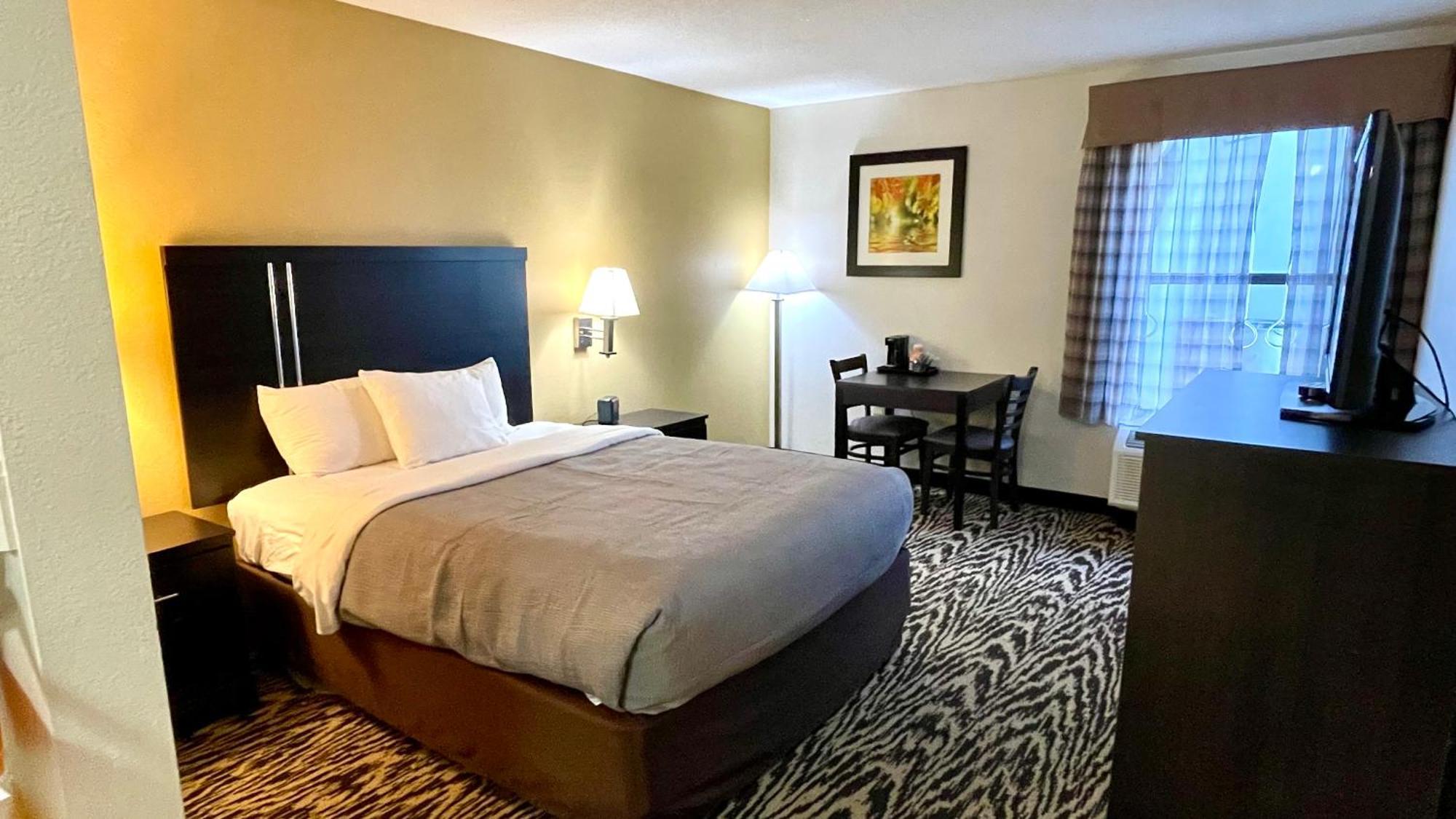 Quality Inn & Suites Clemmons I-40 Eksteriør bilde